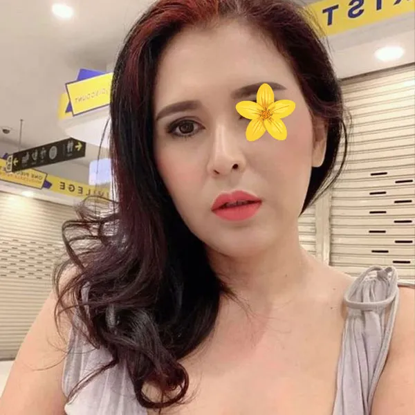 Khanh Ngoc Chi gai khat tinh them chan goi 1