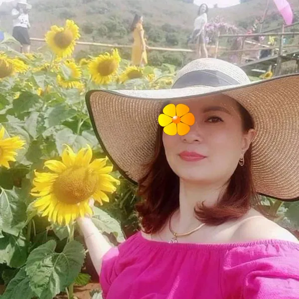 Thu Thuỷ – Chị gái cô đơn cần tình yêu trẻ 2 Thu Thuy Chi gai co don can tinh yeu tre 1