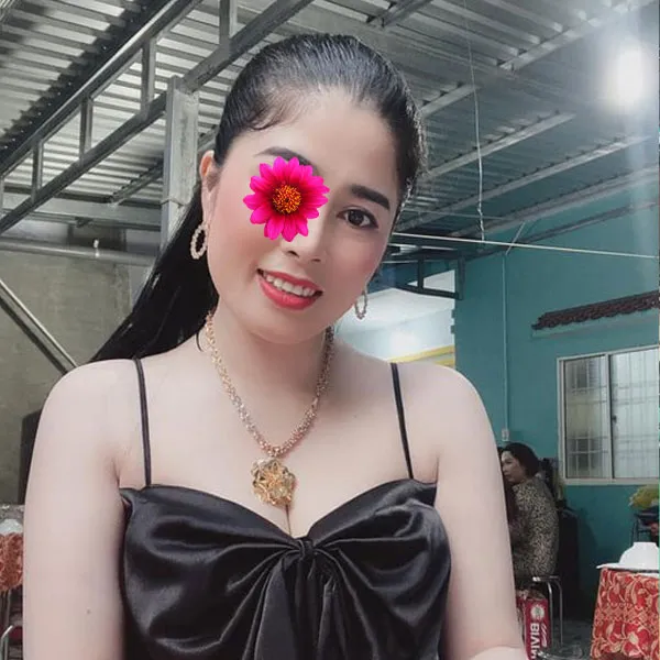 Thùy Châu – Máy bay bà già Quận 9 tìm bạn tình thoả mãn nhu cầu 2 Thuy Chau Tim ban tinh thoa man nhu cau 1