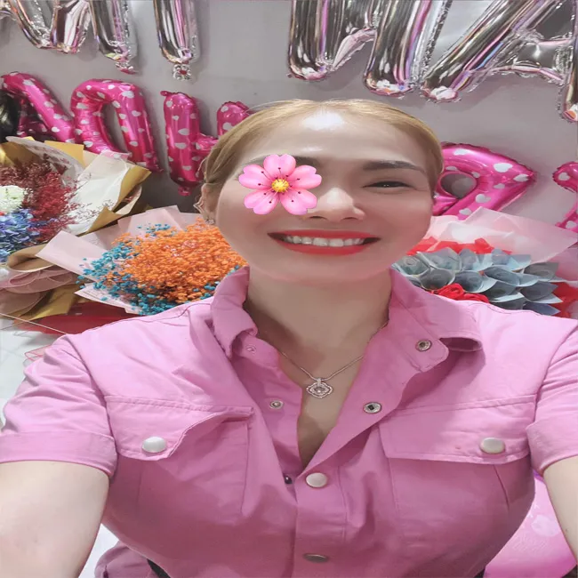 Bích Hà – Máy bay bà già Dầu Dây tìm trai trẻ lếu lều 2 bich ha may bay ba gia tuyen phi cong tren 30 phut 1