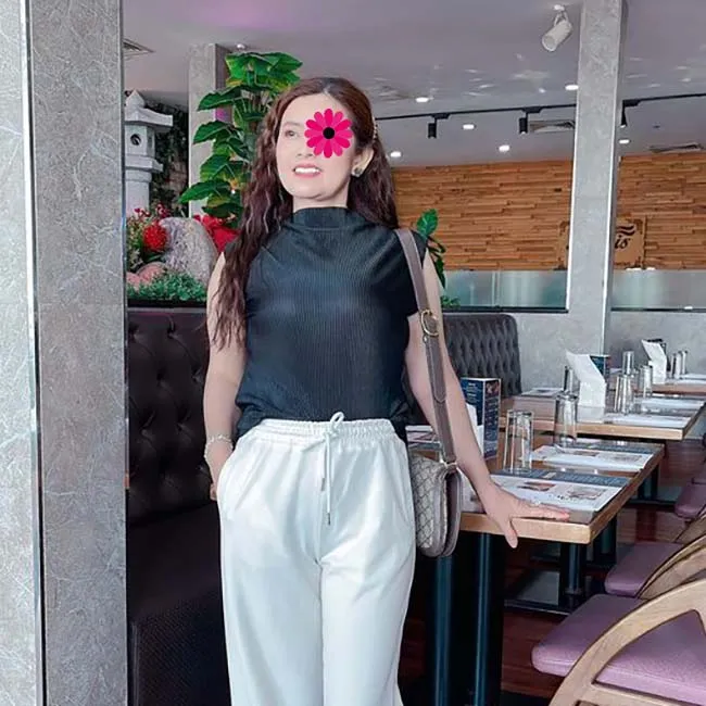 Diễm Thúy – Máy bay bà già Quận 4 tìm trai nện 2 diem thuy may bay ba gia tim trai tren 15cm 1