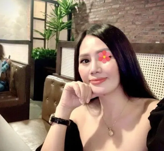 Diễm Trinh – Máy bay bà già Huyện Tháp Mười mê lỗ nhị 2 diem trinh may bay ba gia can moi quan he khong rang buoc 1