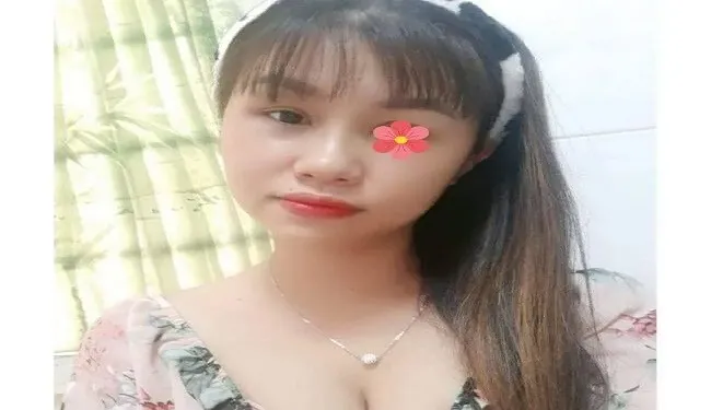 diem uyen chi gai can trai nghiem chuyen chan goi 1
