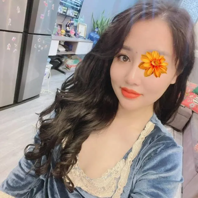 Diệu Linh – Máy bay bà già Quận 6 thèm ăn chuối 2 dieu linh may bay ba gia thich nhay dam 1