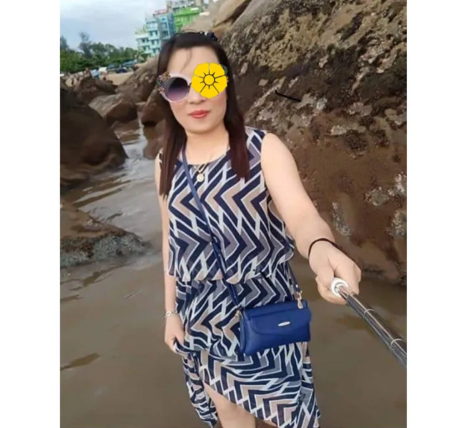 Ðinh Hương – Máy bay bà già Huyện Gò Công Tây tìm của lạ 2 dinh huong may bay ba gia them cua la 1