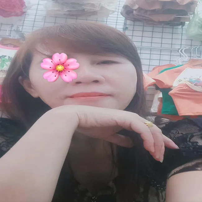 hai anh chi gai can tim em trai thich lai may bay 1