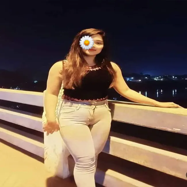 minh thu may bay ba gia tim em trai bao nuoi 1