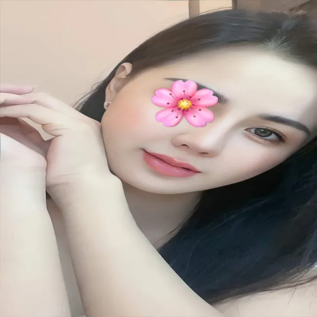 minh tu chi gai thieu thon tinh cam 1