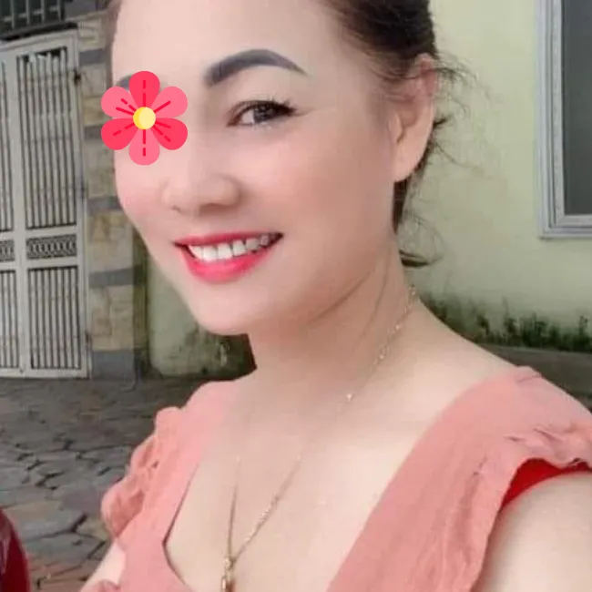 Ngọc Tú – Máy bay bà già Huyện Thống Nhất lẵng lơ 2 ngoc tu may bay ba gia can trai thoa man sinh ly 1