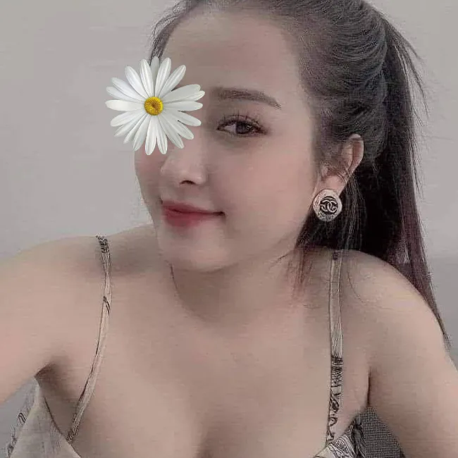 phi nhung gai gia thich quan he lau dai 1