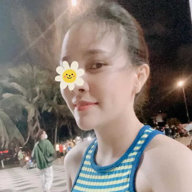 thu hoai may bay tim tinh tre cao tren 1m75 dai 14cm 1