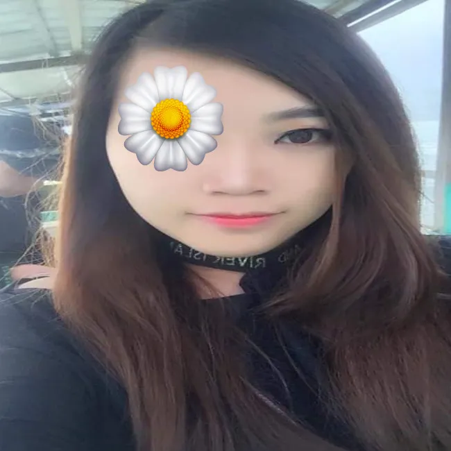 Thu Huệ – Máy bay bà già Huyện Ba Tri tìm trai trẻ dài 16cm 2 thu hue gai gia tim trai tre tren 16cm 1