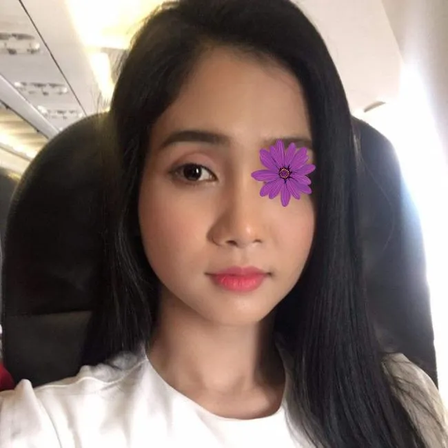 Uyên My – Máy bay bà già Huyện Nguyên Bình tuyển phi công trên 35 phút 2 uyen my may bay ba gia tuyen phi cong tren 30 phut 1