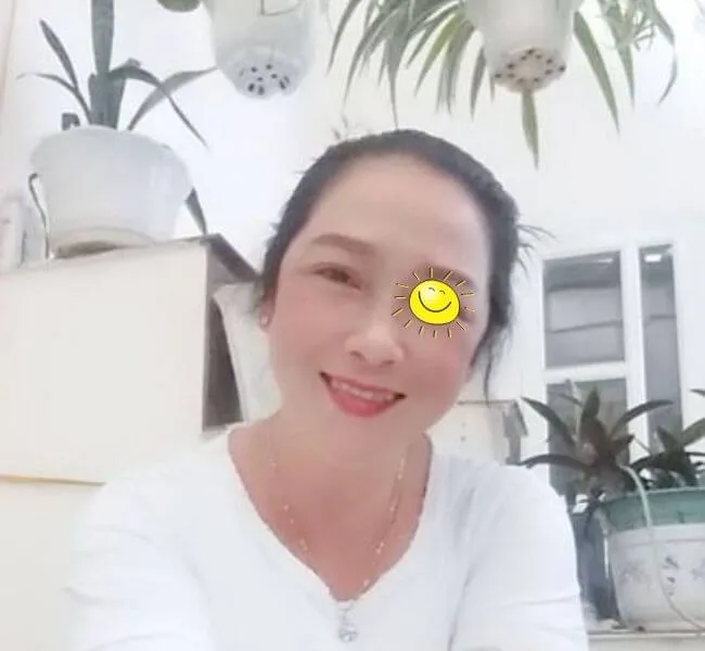 Uyên Nhi – Máy bay bà già Huyện Lệ Thủy tìm tình trẻ kín đáo 1 uyen nhi gai gia tim trai tre tren 16cm 1