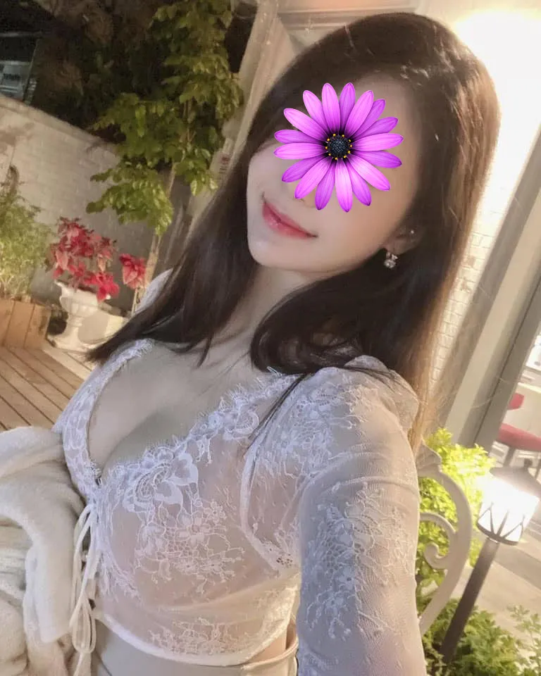 yen nhi gai gia khong rang buoc 1