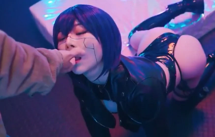 FCD6902 Thanh niên tưởng tượng chịch em gái robot xinh đẹp