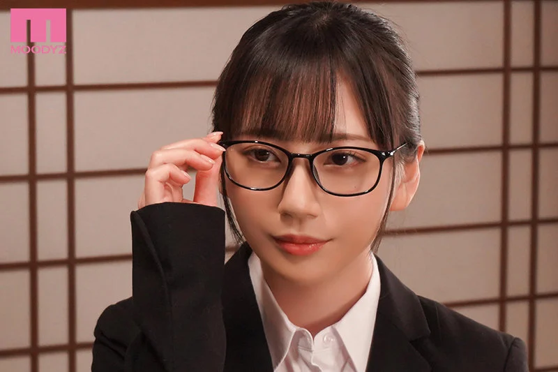 MIDE-970 Cô dâm nữ giả nai và anh tổ trưởng may mắn