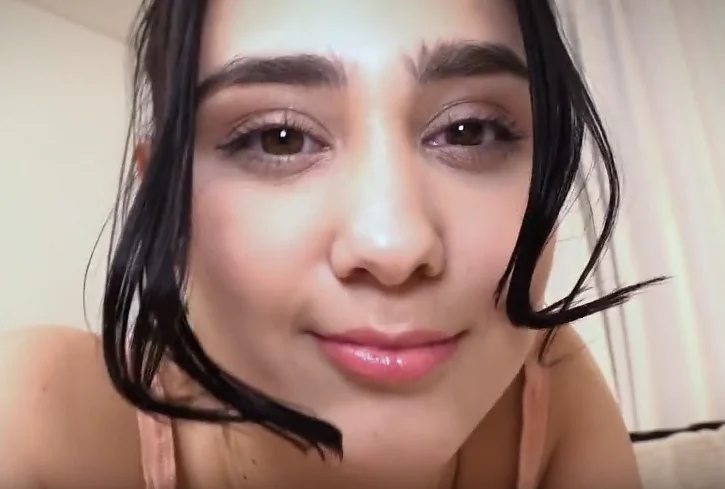 PONDO-101625 Bông hồng lai Alice Hernandez và màn cosplay dâm dục