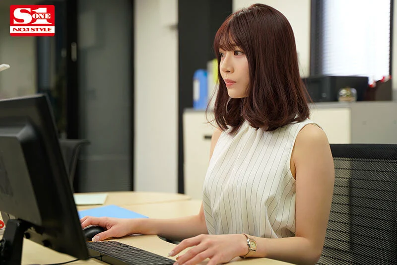 SONE-266 Qua đêm tại nhà cô đồng nghiệp xinh đẹp