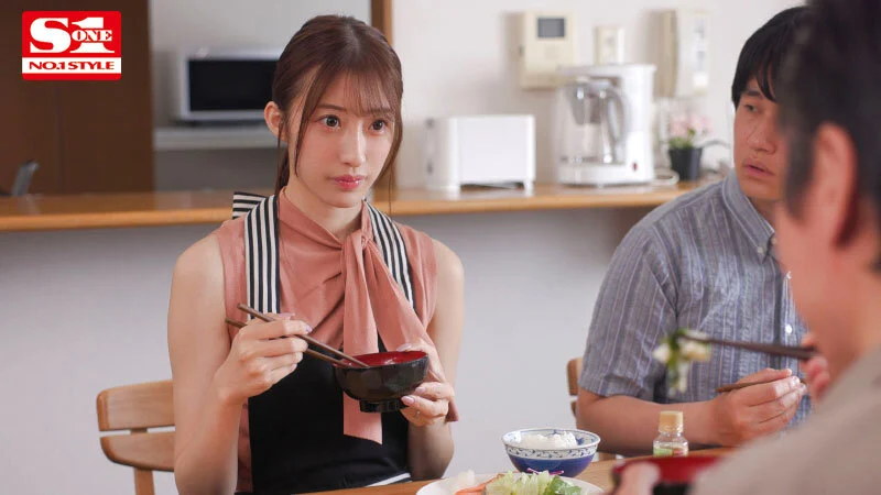 SSIS-557 Bố chồng thay con trai bị liệt dương chăm sóc con dâu